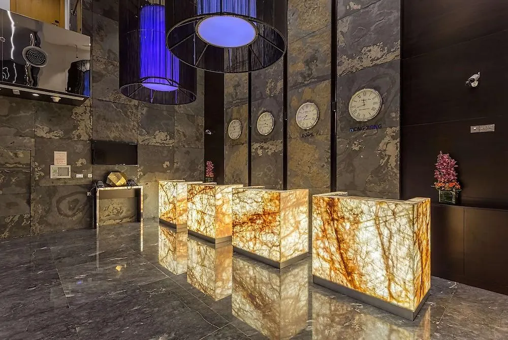 The First Collection Dubai Marina Hotel
