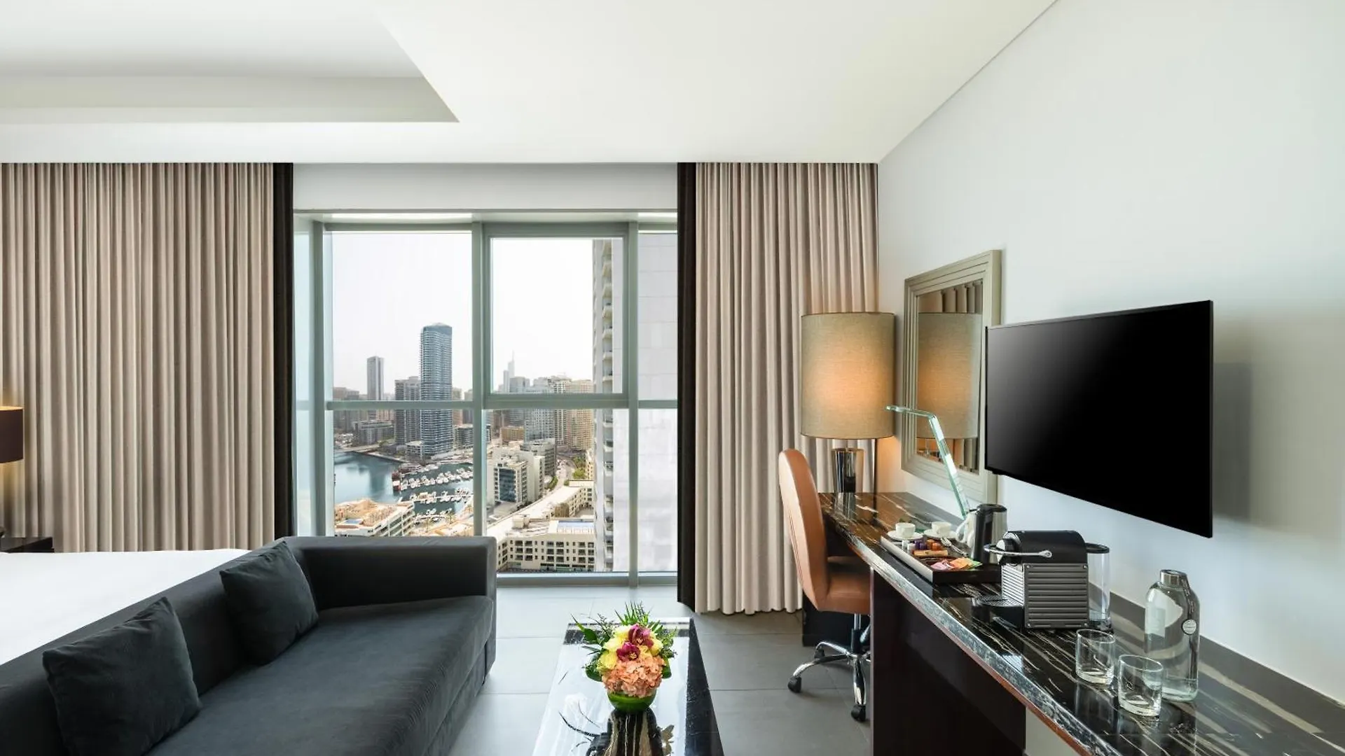 The First Collection Dubai Marina Hotel